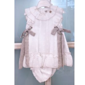 Amaya – Abito bianco e beige con mutanda