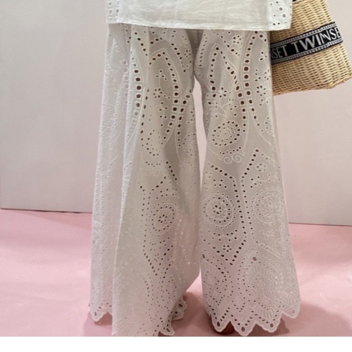 Twinset – Pantalone largo pizzo – Bianco - immagine 4